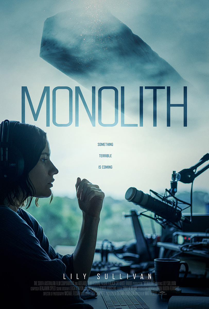 دانلود فیلم Monolith 2022 با دوبله اختصاصی